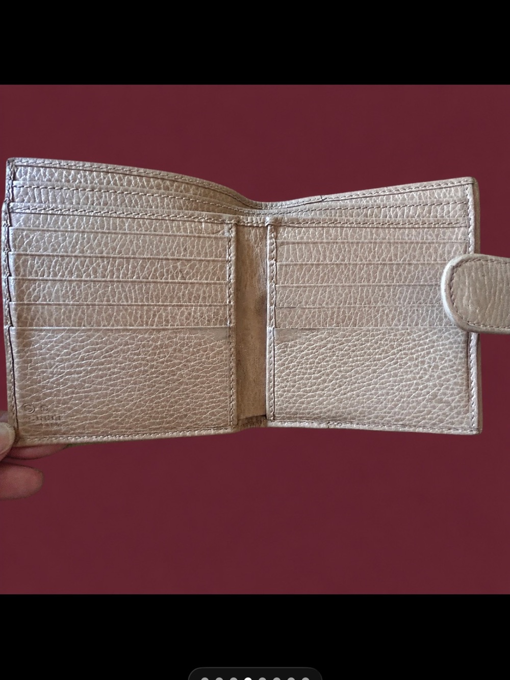GUCCI Interlocking GG bifold WALLET - Picture 9 of 10